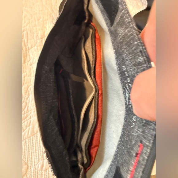 Peak Design Field Pouch & Slide Strap Bundle- The Ultimate Minimalist Carry - Picture 6 of 14